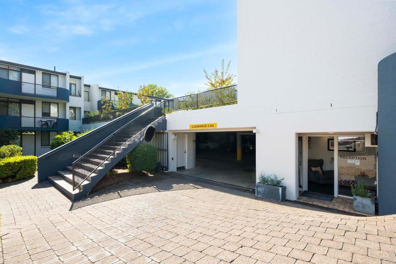Manuka Park Serviced Apartments Canberra Exterior foto